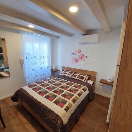 Room Cs Cres Bagian luar foto