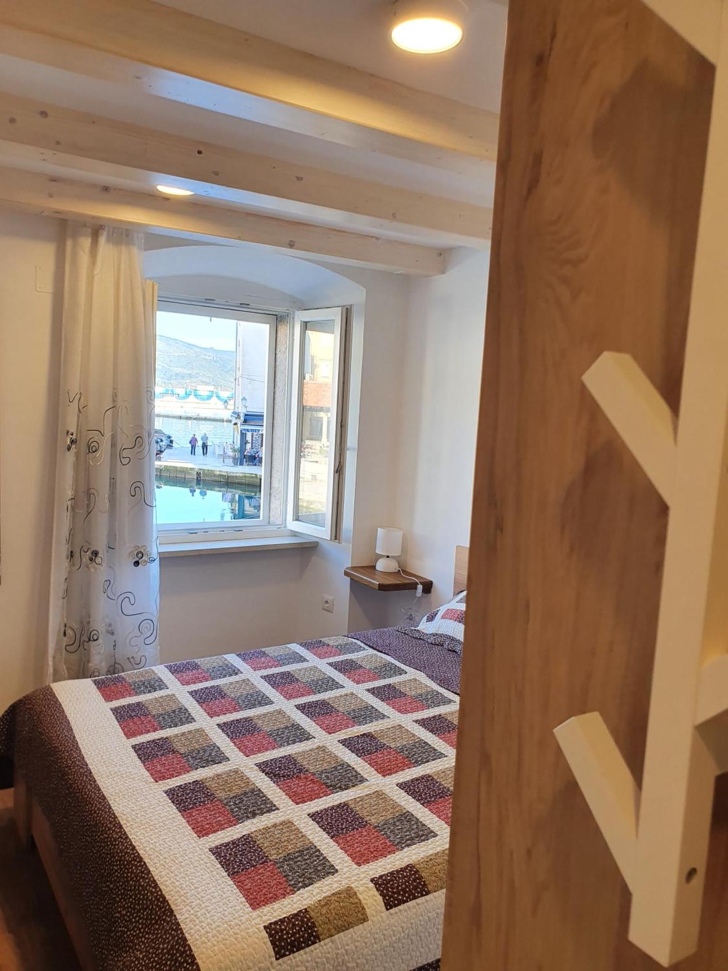 Room Cs Cres Bagian luar foto